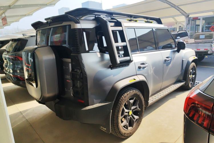 Used JETOUR Traveler 2023 2.0T All-Wheel Drive CrossPRO+
