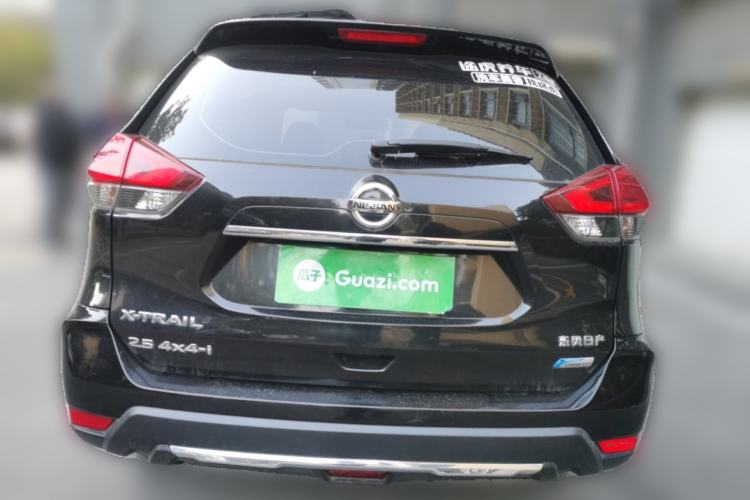 Used Nissan X-Trail 2017 2.5L CVT Leading Edition 4WD
