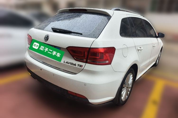 Used Volkswagen Gran Lavida 2013 1.4 TSI Automatic Comfort Model
