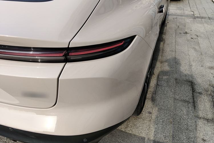 Used Nio ET5 2022 75 kWh Exterior 2