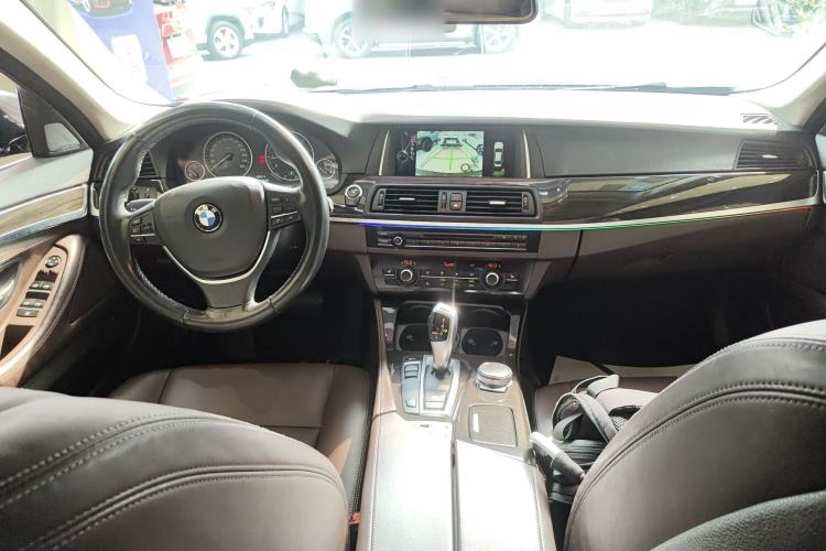 Used BMW 5 Series 2014 525Li Luxury Design Package
