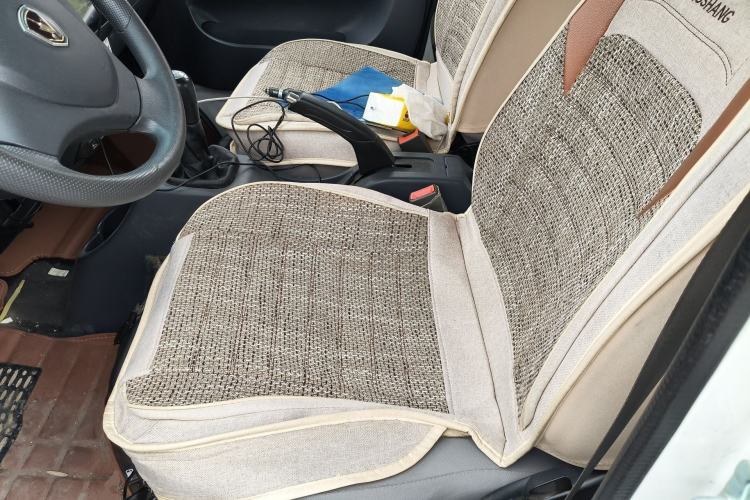 Used Jinbei Hiace X30 2023 1.5L Wealthy-Style Passenger Van 5/6/7-Seater Non-Air-Conditioned Version SWC15M Left Front Seat