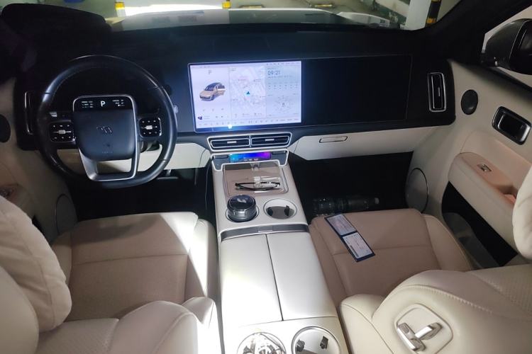 Used Li Auto L9 2023 Pro Model Center Console