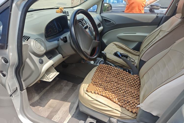 Used Chevrolet Sail 2010 Sedan 1.2L AMT Ideal Edition Left Front Seat