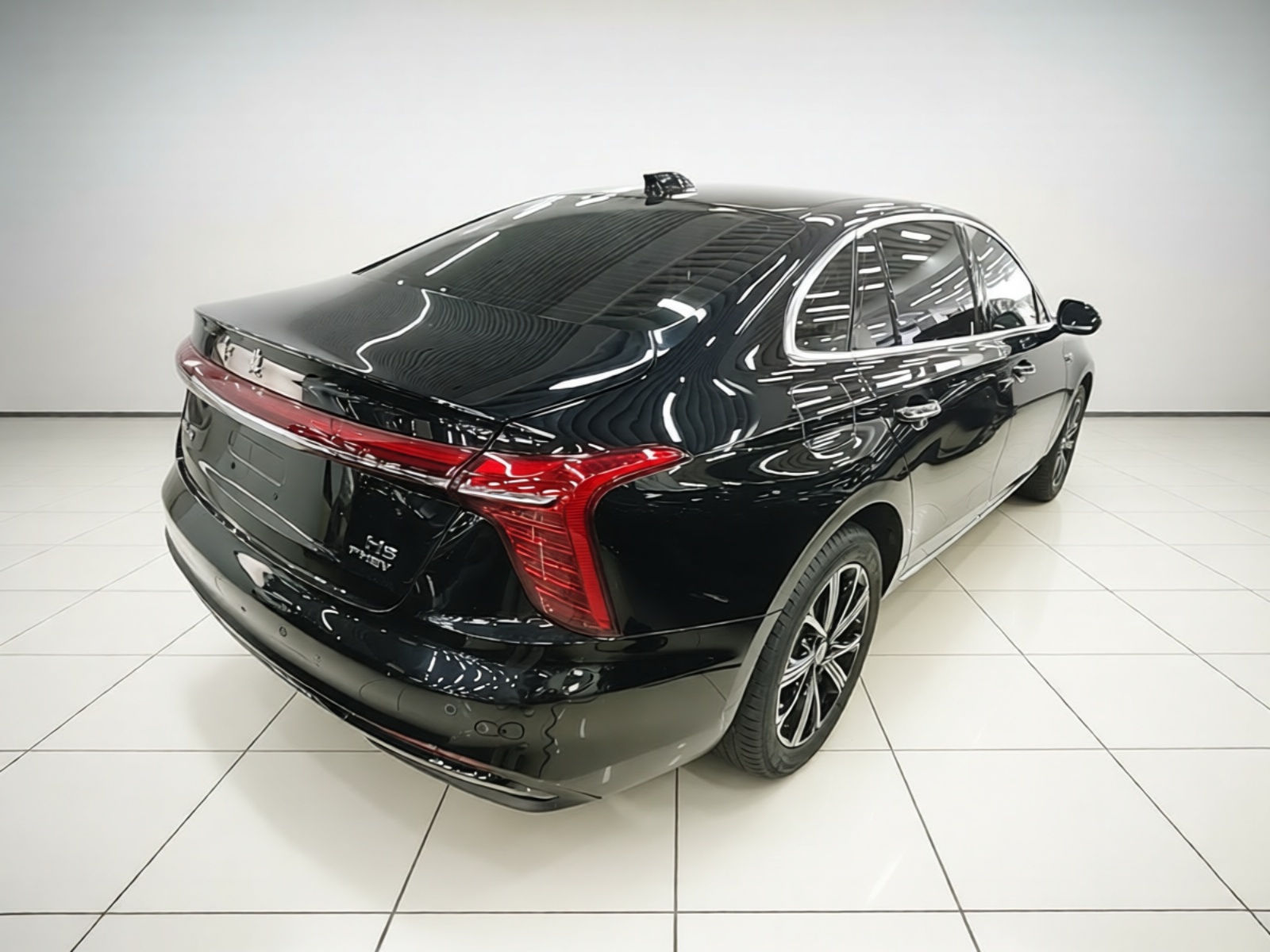 Hongqi H5 PHEV 2025 170 Super Hybrid Version — снимка 6