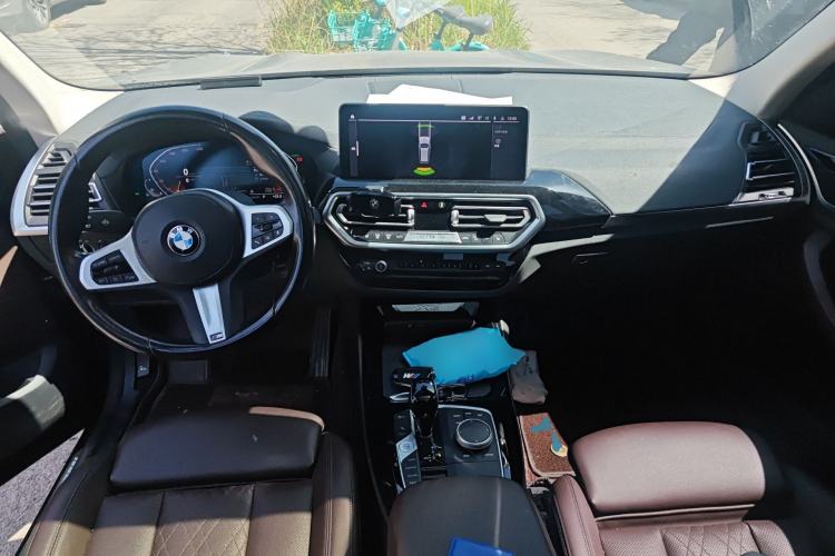 Used BMW X3 2022 xDrive25i M Sport Package Center Console