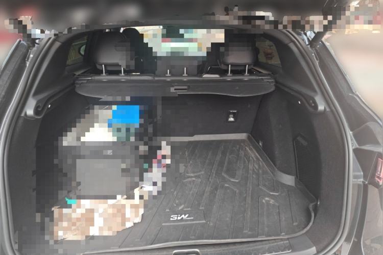 Used Lynk & Co 01 2021 2.0TD Four-Wheel Drive Dark Night Edition Trunk