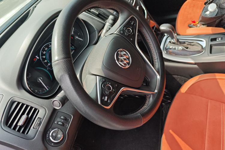 Used Buick Regal 2015 1.6T Elite Tech Model Steering Wheel
