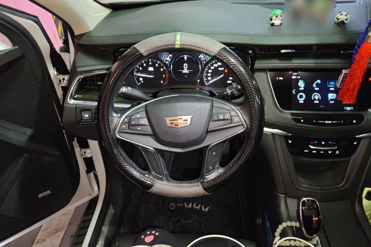 Used Cadillac XT5 2018 25T Luxury Model
