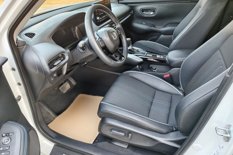 Used Honda HR-V 2023 240TURBO Trendy Edition Interior 4