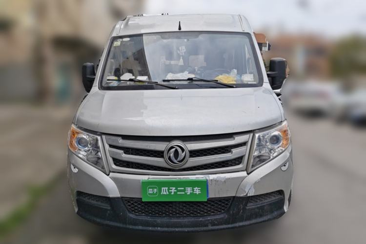 Used Dongfeng Yufeng 2021 2.3T V9 Logistics Vehicle Short Wheelbase Mid-Roof Design 5-9 Seater China V Emission Standard WP2.3