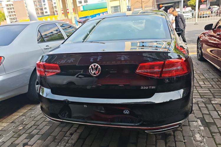 Used Volkswagen Magotan 2019 330TSI DSG Leading Edition China V Standard Rear