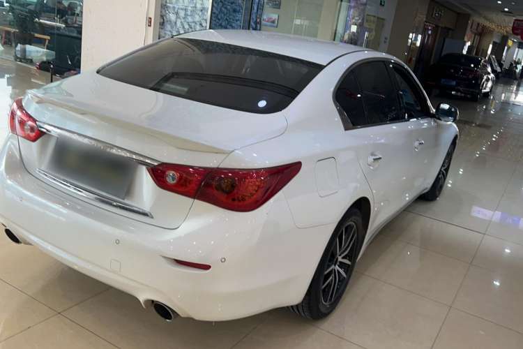 Used Infiniti Q50L 2015 2.0T Comfort Edition
