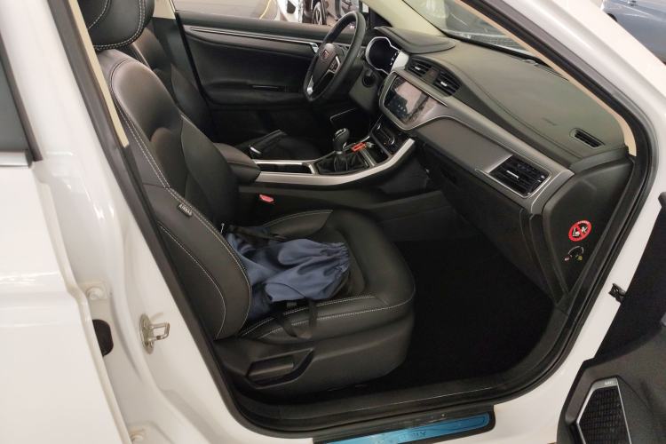 Used Geely Auto Emgrand GL 2018 1.4T Manual Elite Smart Connectivity Version