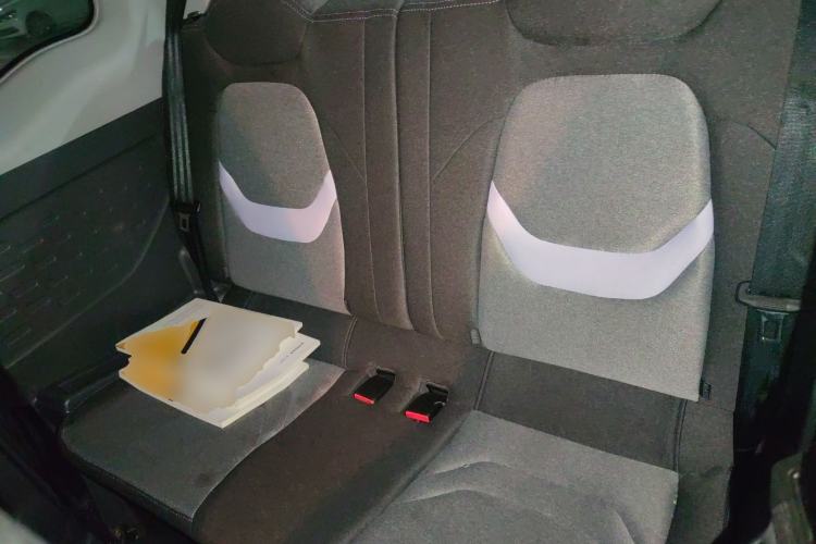 Used Chery QQ Ice Cream 2022 170km Sundae Phosphate Lithium-Ion