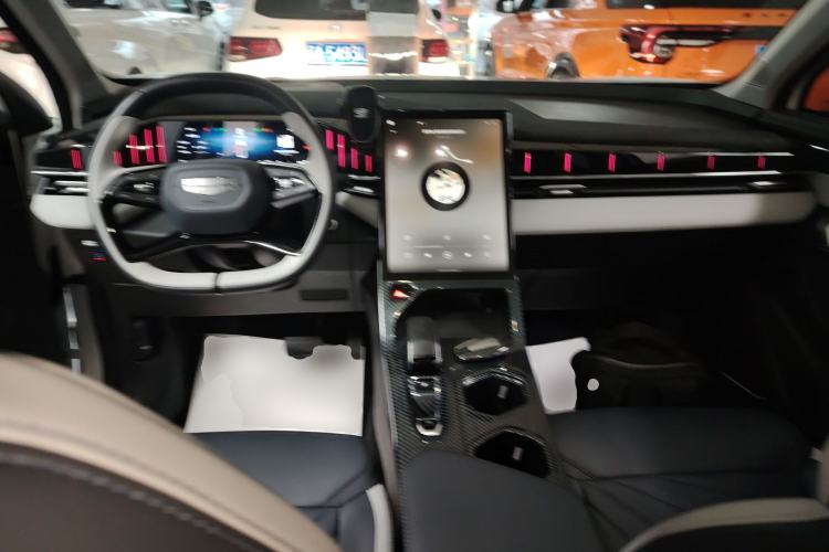 Used Geely Auto FX11 2023 1.5TD DCT Glory Edition
