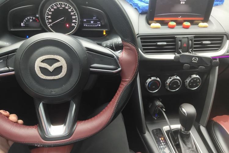 Used Mazda CX-4 2018 2.0L Automatic Two-Wheel Drive Blue Sky Dynamic Version China V Standard
