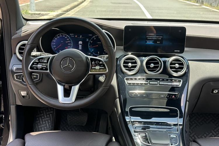 Used Mercedes-Benz GLC 2022 Refreshed GLC 260 L 4MATIC Dynamic Edition