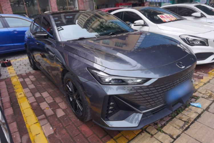 Used CHANGAN UNI-V 2022 1.5T Prestige Version