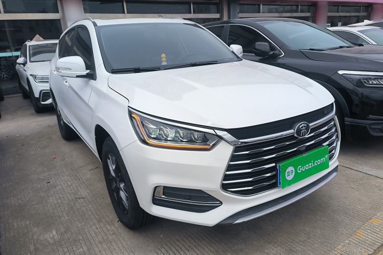 Used BYD Song 2020 Classic Edition 1.5T Automatic Elite Model Front Right 45 Deg