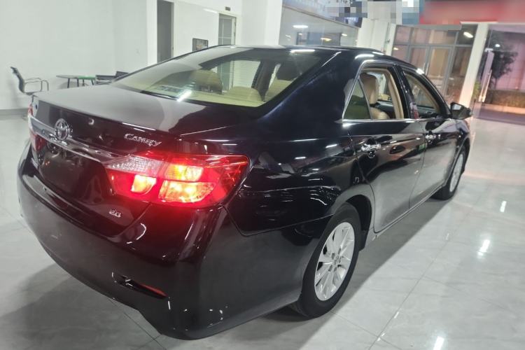 Used Toyota Camry 2013 2.0G Comfort Edition
