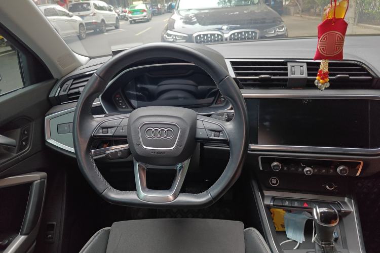 Used Audi Q3 2022 35 TFSI Fashion Dynamic Model