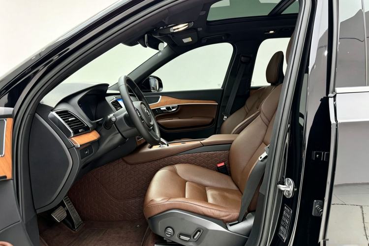 Used Volvo XC90 2023 B6 Zhiyi Luxury Edition 7-Seater Left Front Seat