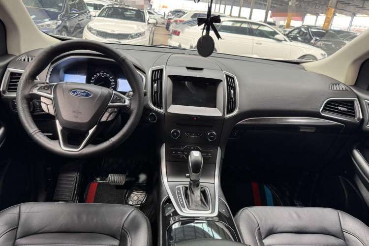 Used Ford Edge 2018 EcoBoost 245 Four-Wheel Drive Titanium 7-Seater
