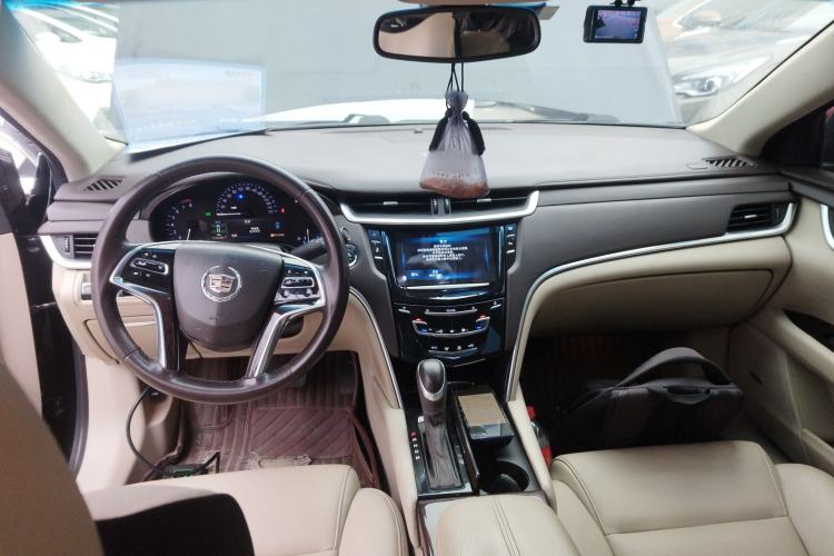 Used Cadillac XTS 2015 28T Comfort Model Center Console