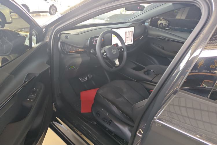 Used Volkswagen ID.UNYX 2024 Pro Long-Range Version