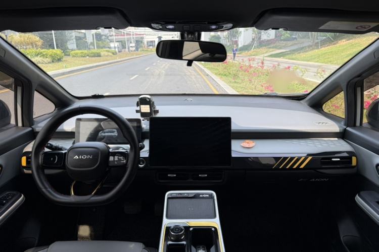 Used AION Y 2021 70 Intelligent Edition