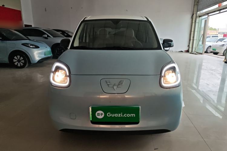 Used Wuling Hongguang MINIEV 2025 Four-Door Version Premium Edition Front