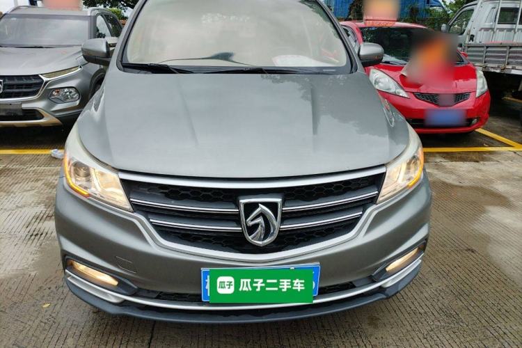 Used Baojun 730 2019 1.5T CVT Fashion Model 7 Seats China V Emission Standard
