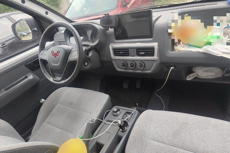 Used Wuling Yangguang 2024 300km Range Practical Window-Sealed Version 60kW
