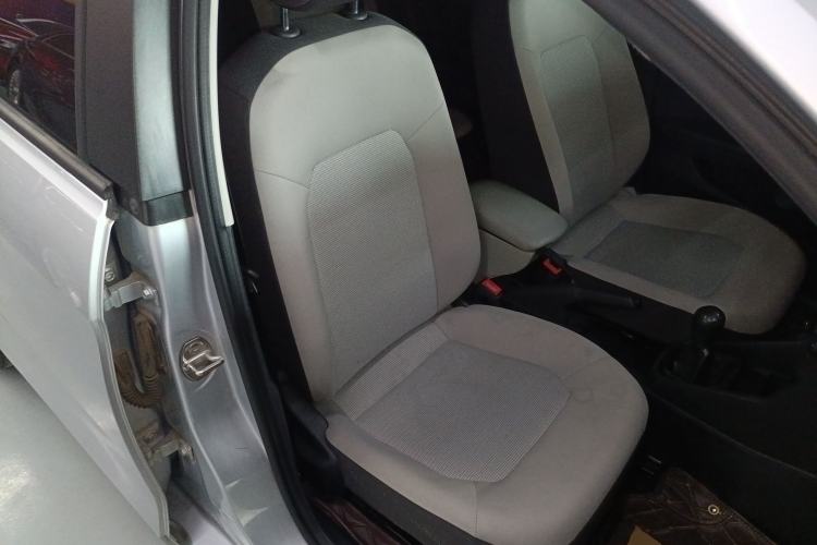 Used Volkswagen Jetta 2017 1.5L Manual Fashion Edition Right Front Seat