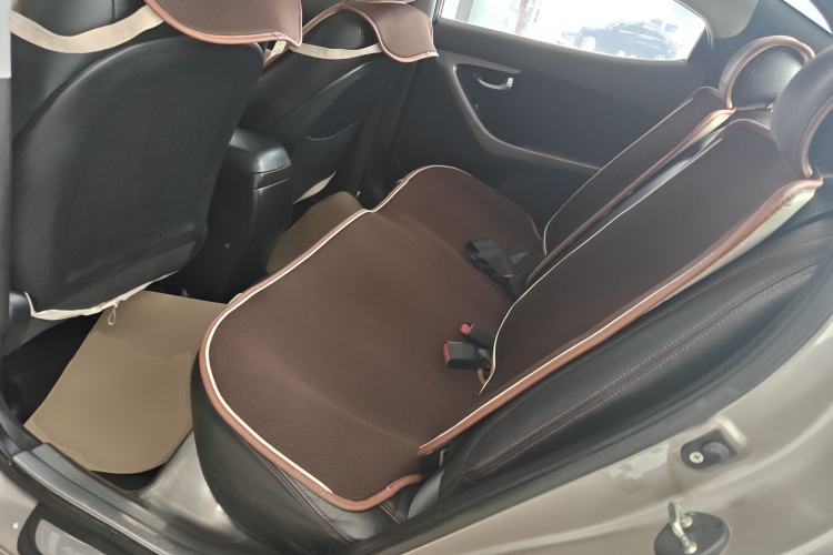 Used Hyundai Elantra (5th Generation / Langdong) 2015 1.6L Automatic Leading Model