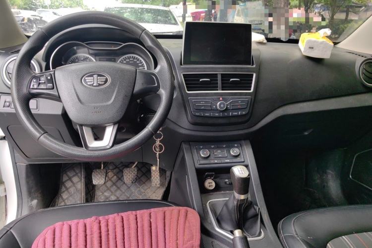 Used Bestune X40 2017 1.6L Manual Luxury Edition
