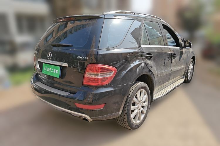 Used Mercedes-Benz M-Class 2010 ML 350 4MATIC Luxury Special Edition Rear Right 45 Deg