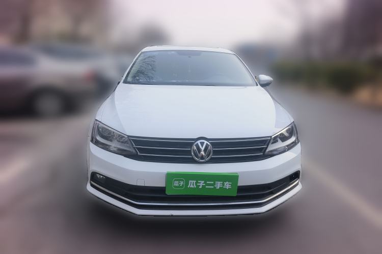 Used Volkswagen Sagitar 2015 230TSI Automatic Comfort Version Front