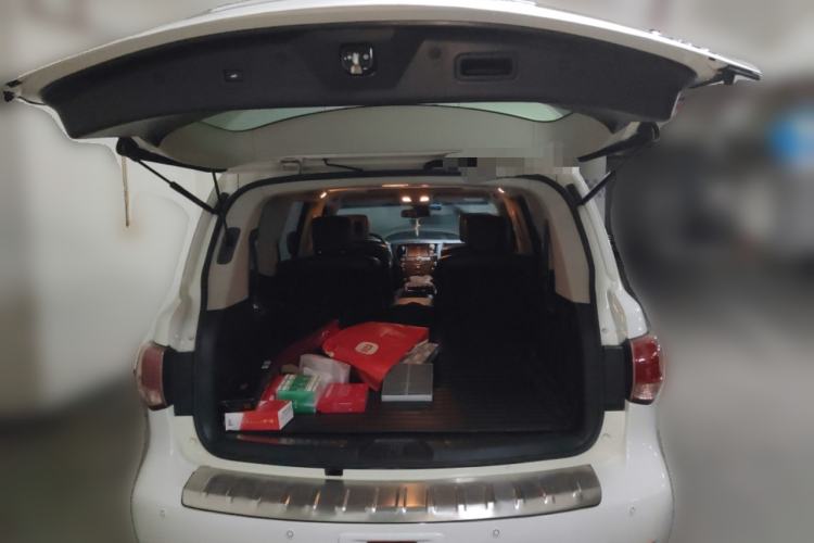 Used Infiniti QX80 2013 5.6L 4WD
