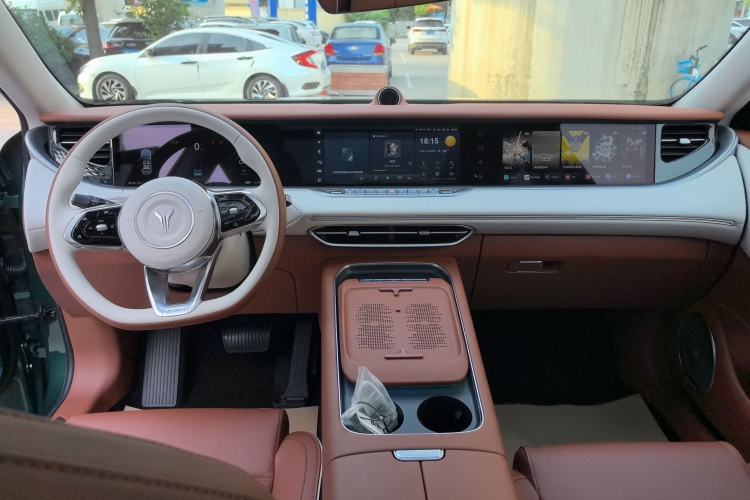 Used VOYAH FREE 2024 Ultra-Long Range Intelligent Driving Version Interior 2