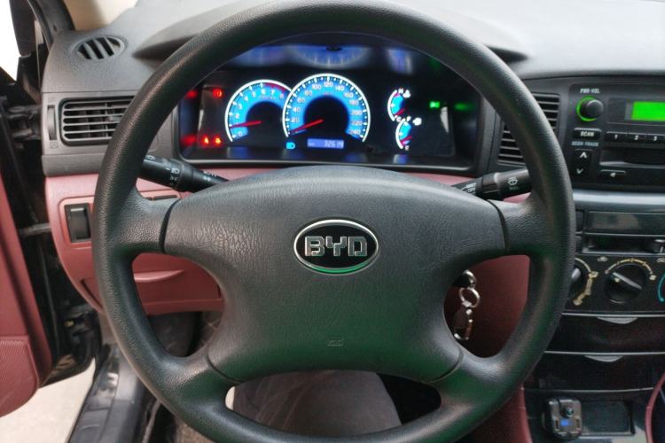 Used BYD F3 2012 Energy-Saving Edition 1.5L Manual Standard Model
