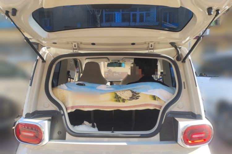 Used Wuling Hongguang MINIEV 2024 3rd Generation 215km Advanced Version
