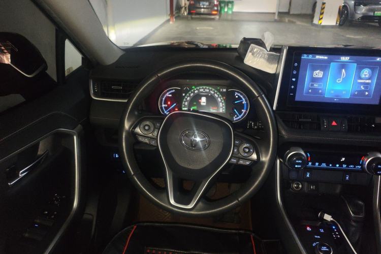 Used Toyota RAV4 2020 Dual-Engine 2.5L E-CVT 4x4 Elite PLUS Edition Steering Wheel