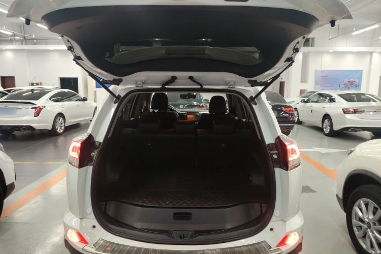 Used Toyota RAV4 2016 2.0L CVT Two-Wheel Drive Smart Edition China V Standard