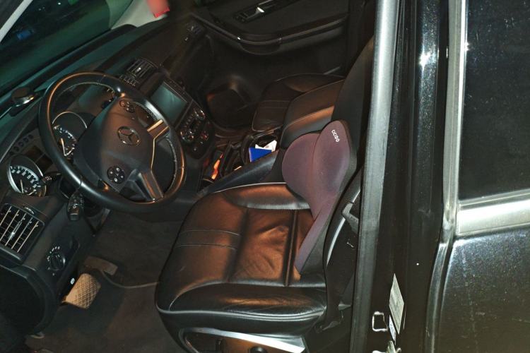 Used Mercedes-Benz R-Class 2017 R 320 4MATIC Business Edition Prestige Model