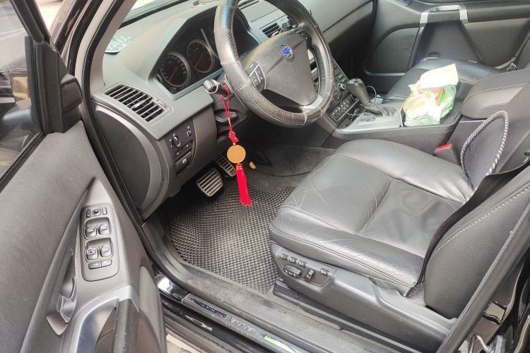 Used Volvo XC Classic 2014 T5 Luxury Edition
