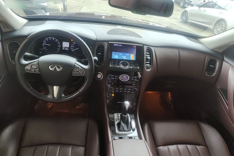 Used Infiniti QX50 2015 2.5L Luxury Edition