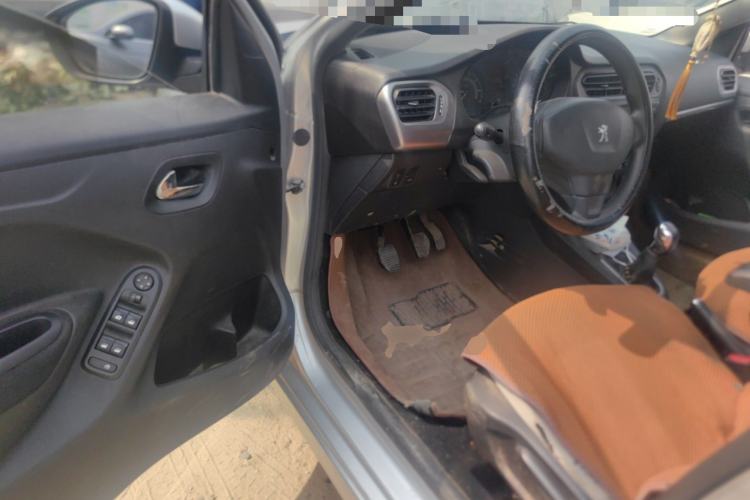 Used Peugeot 301 2014 1.6L Manual Comfort Edition
