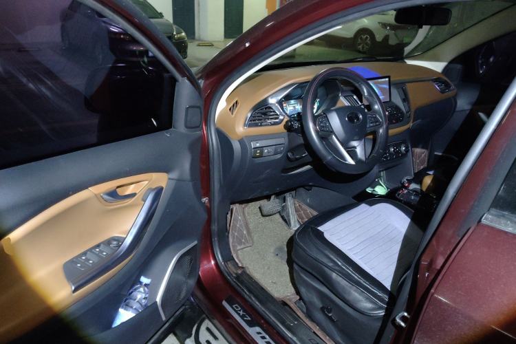 Used Soueast DX7 2015 1.5T Automatic Luxury Model Driver Seat